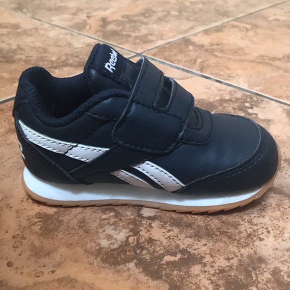 Baby Reebok so 5 shoes - Picture 5 of 7